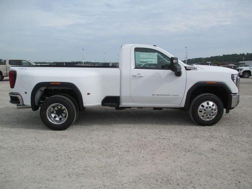 Summit White 2026 GMC Sierra 3500 SLE