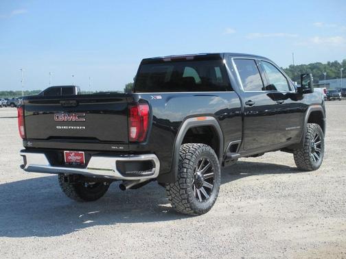 2025 GMC Sierra 2500 SLE