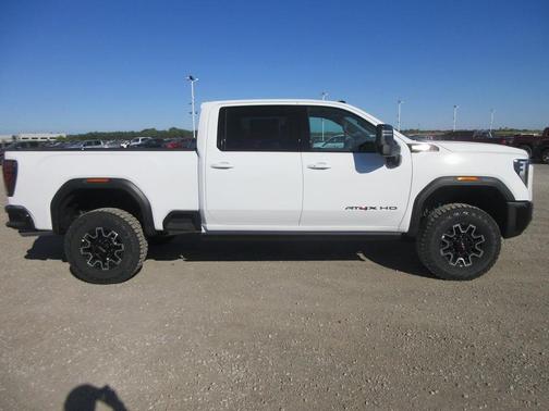 2026 GMC Sierra 2500 AT4X