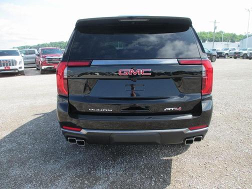 2025 GMC Yukon AT4