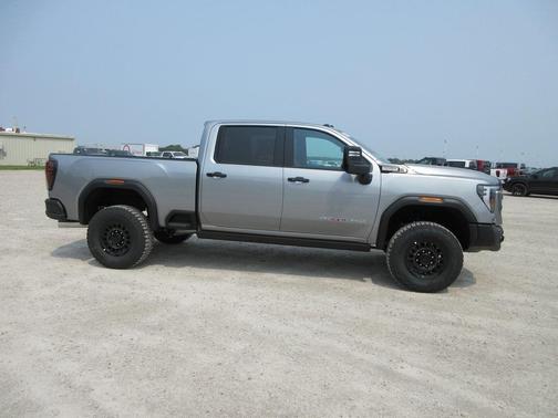 2025 GMC Sierra 2500 AT4X