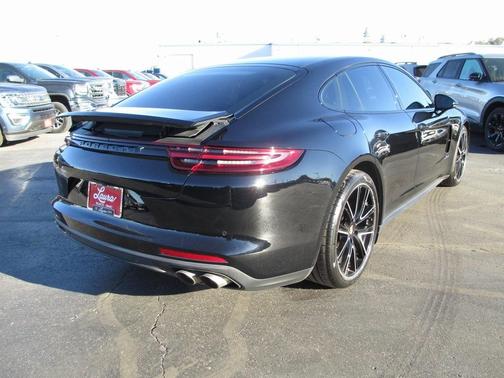 2020 Porsche Panamera 4S
