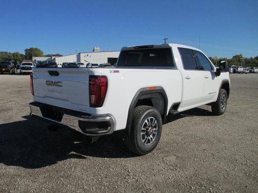 2026 GMC Sierra 2500 SLE
