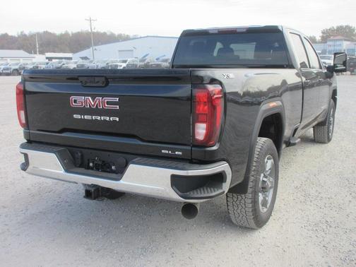 2026 GMC Sierra 3500 SLE