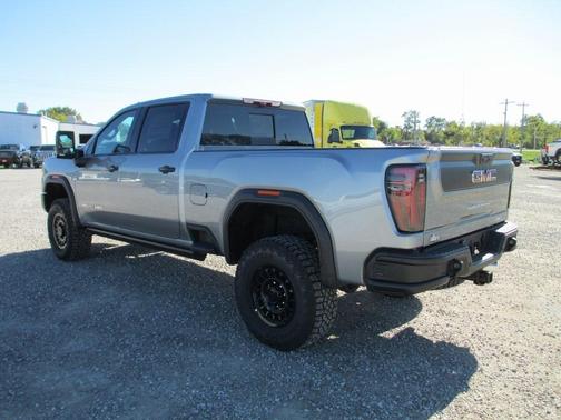 2025 GMC Sierra 2500 AT4X