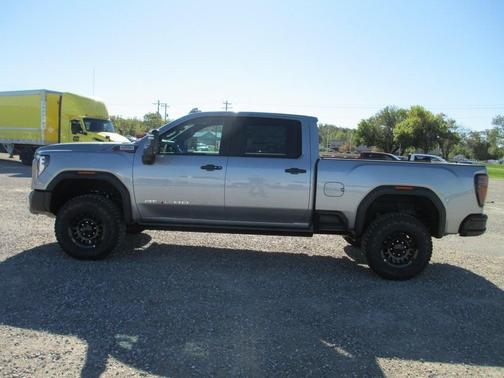 2025 GMC Sierra 2500 AT4X