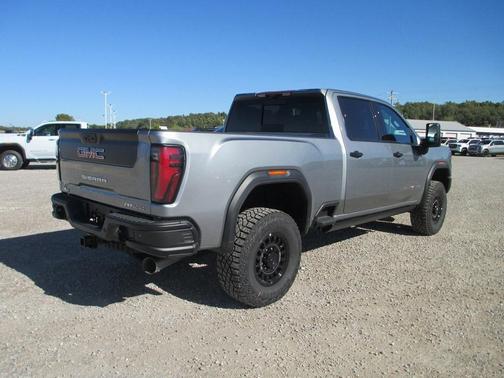 2025 GMC Sierra 2500 AT4X