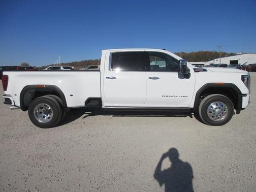 2026 GMC Sierra 3500 Denali