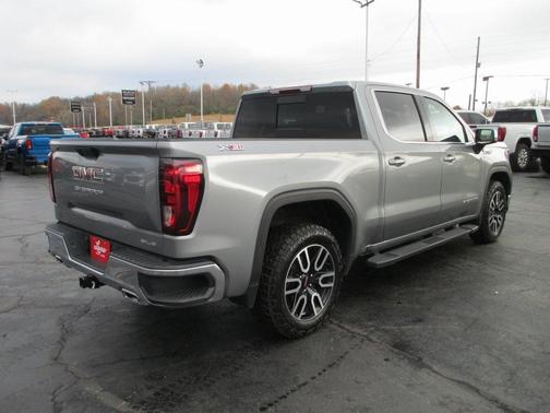 2023 GMC Sierra 1500 SLE