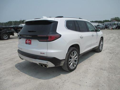 2025 GMC Acadia Denali
