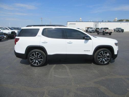 Summit White 2021 GMC Acadia SLE