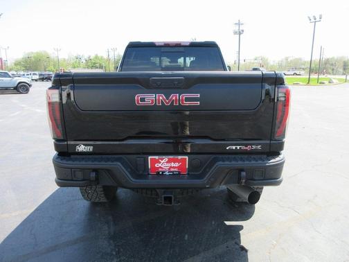 2024 GMC Sierra 2500 AT4X