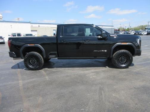 2024 GMC Sierra 2500 AT4X