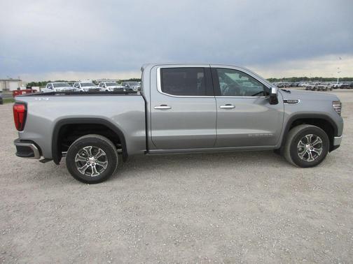 Sterling 2026 GMC Sierra 1500 SLT