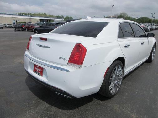 2015 Chrysler 300C Base