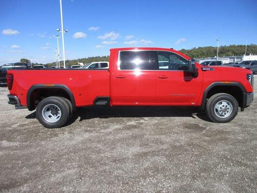 2026 GMC Sierra 3500 SLE