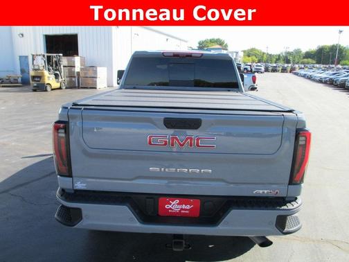 2025 GMC Sierra 2500 AT4