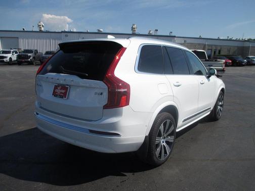 2024 Volvo XC90 B6 Ultimate Bright Theme 7-Seater