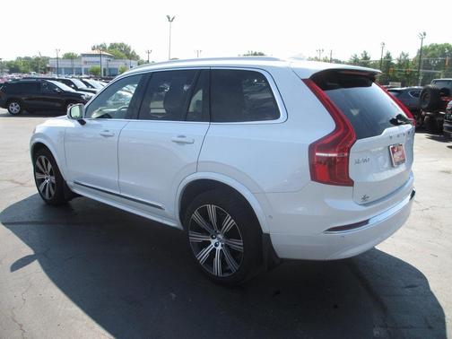 2024 Volvo XC90 B6 Ultimate Bright Theme 7-Seater