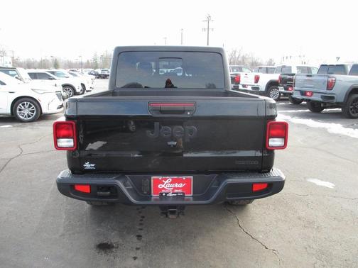 2020 Jeep Gladiator Sport