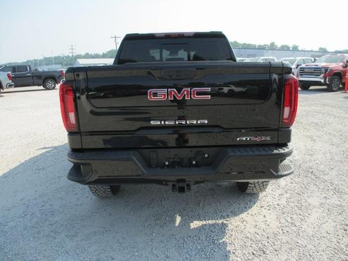 2025 GMC Sierra 1500 AT4X