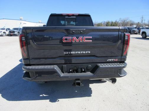 2025 GMC Sierra 2500 AT4