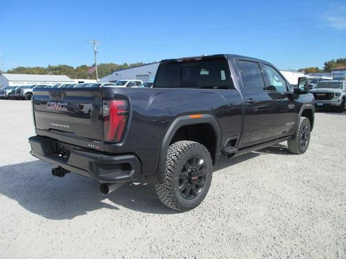 2026 GMC Sierra 3500 AT4