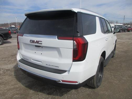 2026 GMC Yukon Elevation