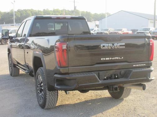 2026 GMC Sierra 3500 Denali Ultimate