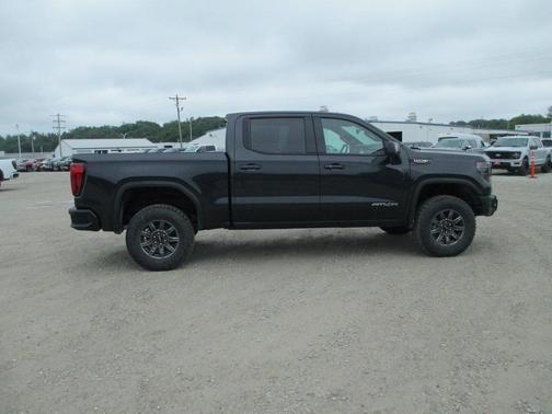 2025 GMC Sierra 1500 AT4X