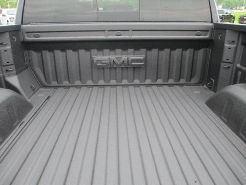 2025 GMC Sierra 1500 AT4X