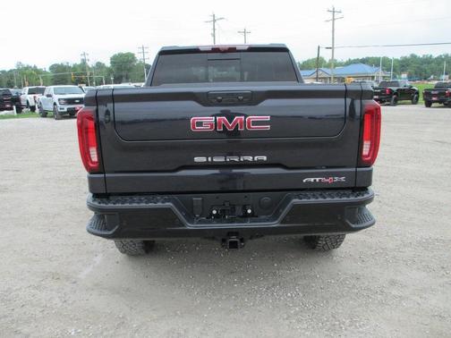 2025 GMC Sierra 1500 AT4X