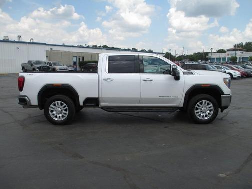 2022 GMC Sierra 2500 SLT