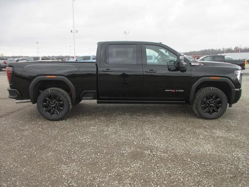 2026 GMC Sierra 2500 AT4