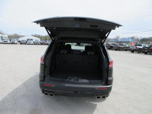 2025 GMC Acadia AT4