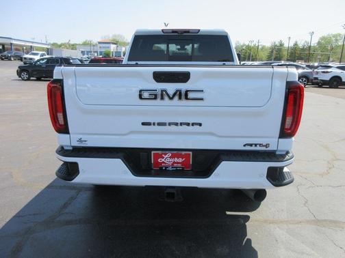 2023 GMC Sierra 2500 AT4