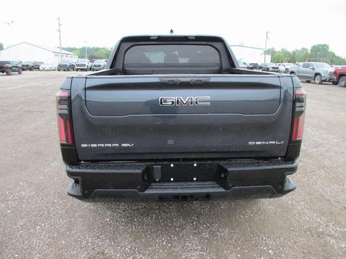2025 GMC Sierra EV Denali