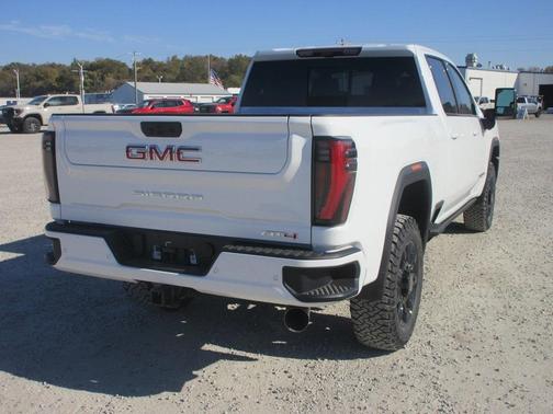 2026 GMC Sierra 2500 AT4