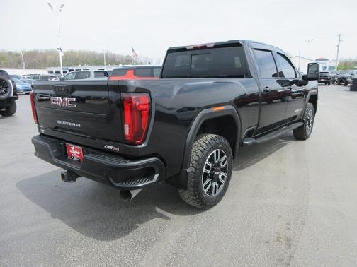 2022 GMC Sierra 2500 AT4