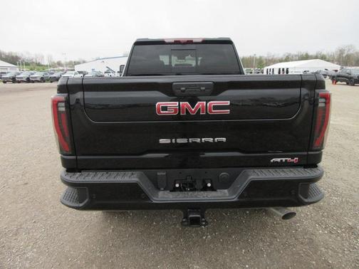 2025 GMC Sierra 2500 AT4