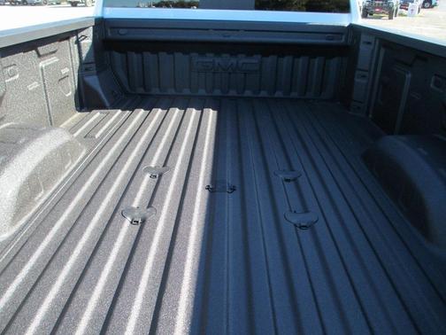 2026 GMC Sierra 3500 SLT