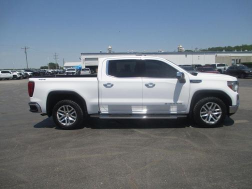 Summit White 2019 GMC Sierra 1500 SLT