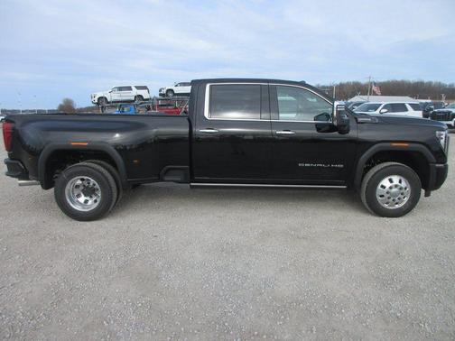 Onyx Black 2026 GMC Sierra 3500 Denali Ultimate