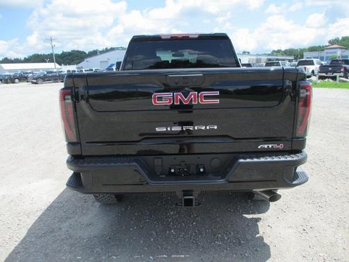 2025 GMC Sierra 2500 AT4