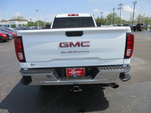 2024 GMC Sierra 2500 Pro