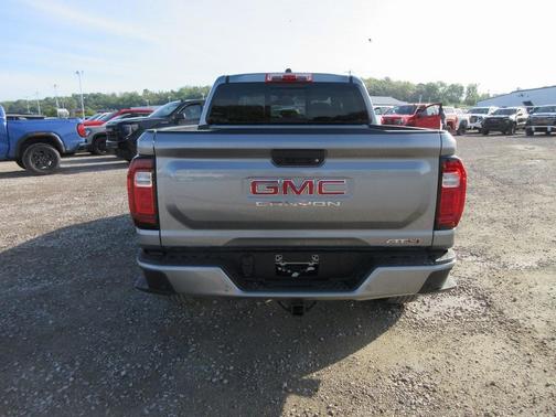 2025 GMC Canyon AT4