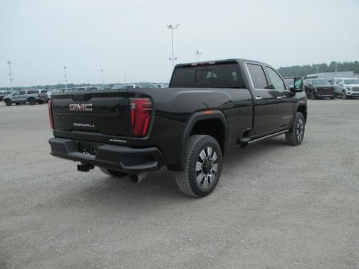 2025 GMC Sierra 3500 Denali