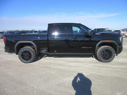 2026 GMC Sierra 2500 AT4