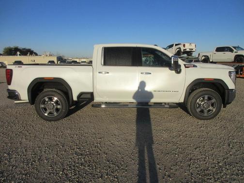 2026 GMC Sierra 2500 SLT