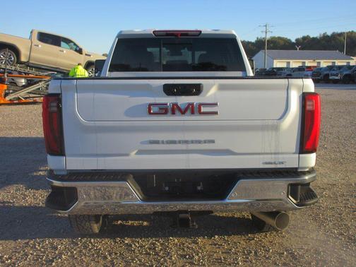 2026 GMC Sierra 2500 SLT